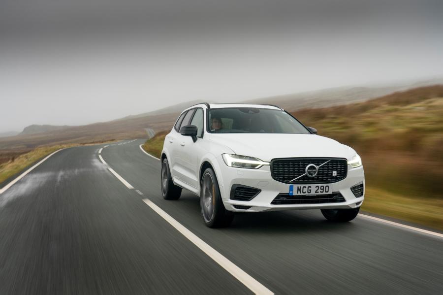  Volvo XC60 T8 Polestar Engineered 2019 года  (UK) (фото 3 из 40)